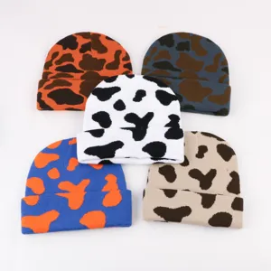 Bonnet tricoté décontracté automne hiver doux chaud motif vache léopard jacquard pour homme