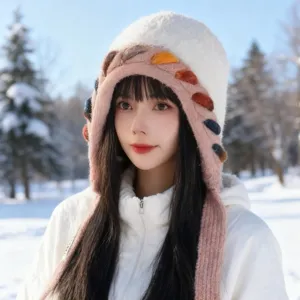 Bonnet d'hiver moelleux style japonais pour femme, bonnet en tricot chaud avec pompons colorés.