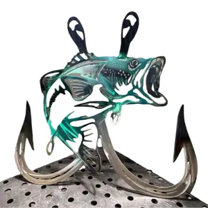 Handgefertigte Bassfisch-Wandskulptur aus Metall mit Doppelhakendesign für Wohndekoration