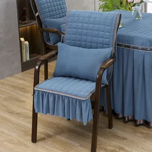 Blaues gestepptes Stuhlkissen-Hussen-Set mit Lendenkissen und Rock für Esszimmer-Dekoration
