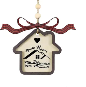 Holzanhänger Hausform mit New Home New Beginning New Memories Text für Einweihungsfeier