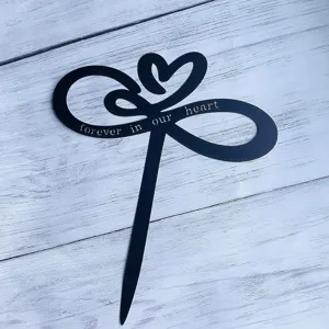 Schwarzer Schmetterling Gartenstecker aus Metall mit Forever in our heart Gravur