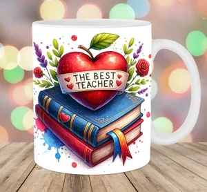 Detaillierte Ansicht der 'The Best Teacher' Keramiktasse mit Herz-Apfel und Bücher-Motiv