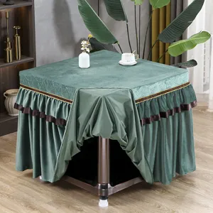 Grüne Samt Tischdecke Abdeckung mit Rüschen, elegante Heimdekoration für quadratische Tische.