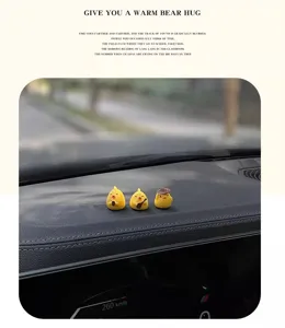 Mignon petit poussin jaune pour tableau de bord de voiture, figurine en résine pour décoration.