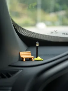 Miniatur Auto Armaturenbrett Harz Ornament süße Straßenlaterne und Bank Dekoration