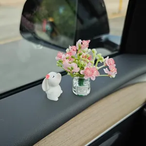 Coche mini florero adorno lindo conejo estatuilla tablero interior decoración flores rosas