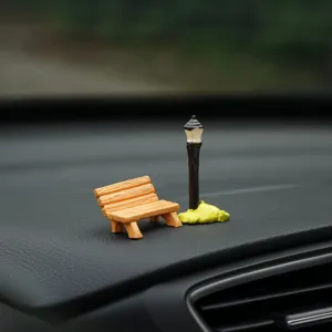Niedliche Miniatur Parkbank und Strassenlaterne als Auto Armaturenbrett Deko Figur.