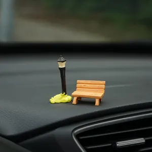 Miniatur Strassenlaterne und Bank Auto Armaturenbrett Ornament, suesse Harz Heilung Dekoration.