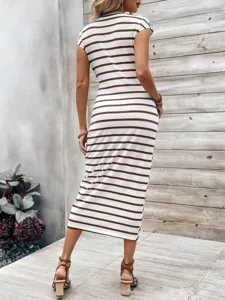 Striped short sleeve crew neck long dress for women, casual summer slim fit maxi dress fashion.