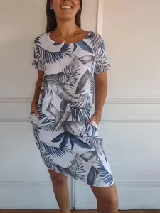 Baumwoll-Leinen Kleid Detailansicht, Kurzarm Rundhals mit praktischen Seitentaschen für den Alltag.