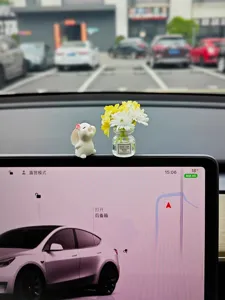 Adorable figurine de lapin et mini vase pour tableau de bord de voiture et décoration