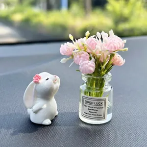 Lindo conejito y jarrón de flores artificiales adorno para salpicadero de coche decoración interior.