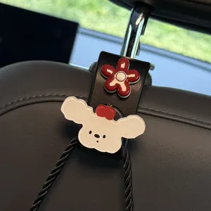 Niedlicher Auto Sitzhaken mit Cartoon Motiv, Kopfstütze Halterung für Autoinnenraum.