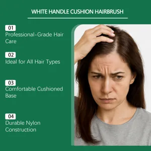 Witte handvat kussen haarborstel met duurzame nylon haren voor professionele haarverzorging.