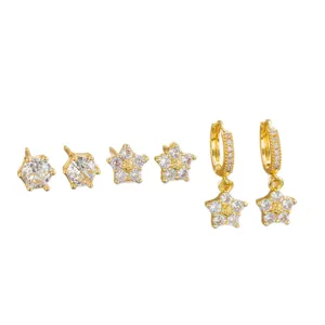 Elegantes Set aus vergoldeten Blumen-Ohrsteckern und Stern-Creolen mit Zirkonia
