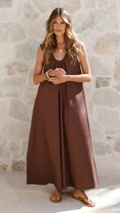 Elegant summer women's U-neck sleeveless brown maxi dress casual long beach party apparel