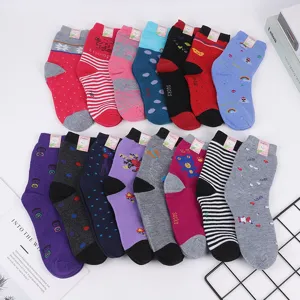 Thickened Winter Warm Women Socks Cotton Blend Mid-Calf Thermal Socks Assorted Patterns Casual Cozy Soft Socks