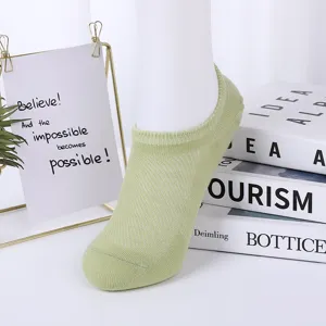 Summer thin mesh invisible socks for women, breathable solid color low cut short socks.