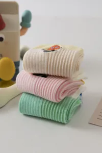 Dopamin bunte Mittelsocke Damen Baumwolle, atmungsaktive sportliche Strickstrümpfe.
