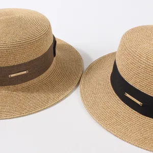 Chapeau de paille plat français pour femme avec ruban, chapeau de soleil de plage chic.