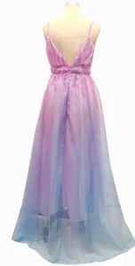 Gradient Spaghettiträger Chiffon Strandkleid Rückseite Detail, elegante Sommerbekleidung.