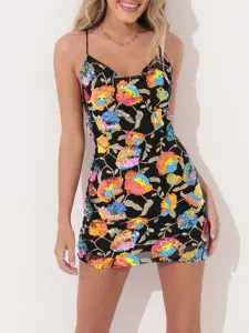 Sexy sequin bodycon mini dress with spaghetti straps, stylish party clubwear for women.