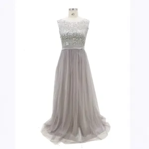 Ärmelloses Pailletten Abendkleid mit grauem Tüllrock, elegantes Partykleid für Damen.