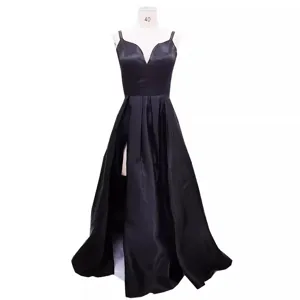 Abito lungo nero con spacco sexy con bretelle e scollo a V per elegante festa estiva