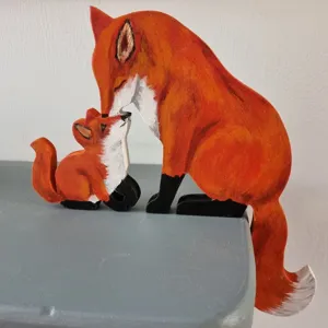 Hand-painted wooden fox family ornament, mother and baby fox doorstep decoration