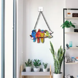 Attrape-Soleil Oiseau Coloré en Acrylique et Métal Suspension Décorative Effet Verre Teinté pour Fenêtre et Jardin