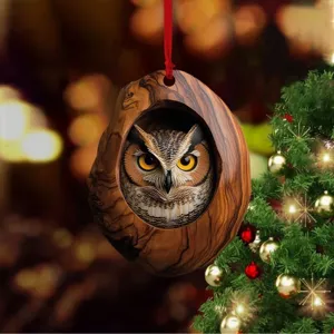 Realistische Eule Weihnachtsbaumschmuck Acryl-Anhänger mit 3D-Holzstruktureffekt Design.