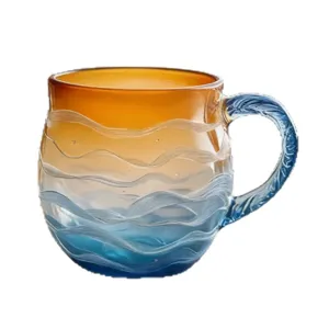 Künstlerische Sea Glass Sunset Tasse mit Wellentextur und elegantem Farbverlauf