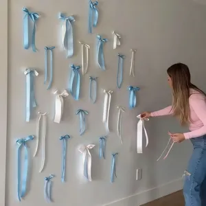 Set di nastri per decorazione murale in satin, perfetti per feste e sfondi fotografici.