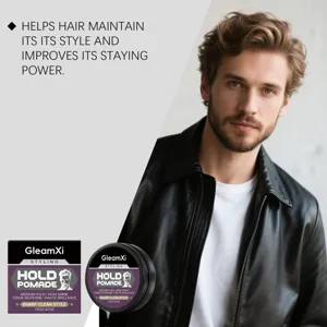 Detailansicht der Haarstyling Pomade Textur für Männer mit starkem Halt und tollem Glanz.
