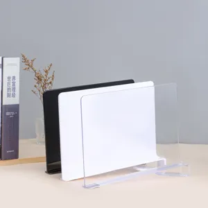 Klare Acryl Regalunterteilung für Schrankorganisation, freistehende Kleiderabtrennung.