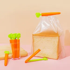Set de clips de fermeture pour aliments en forme de carotte avec boîte de rangement transparente