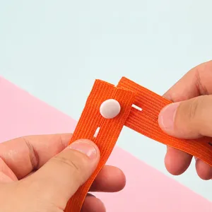 Cinghia di Stoccaggio per Abiti Elastica Bottone Regolabile Biancheria da Letto Piumino Fascia di Imballaggio Viaggio Casa Pieghevole