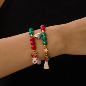 Bracelets de Noël perlés avec breloques renne et fermoir magnétique en cœur