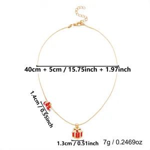 Dettaglio della collana di Natale con misure del Babbo Natale e del regalo.