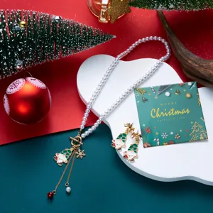 Set di gioielli natalizi con collana di perle Babbo Natale e orecchini per le feste