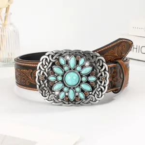 Cintura etnica vintage da donna in pelle intagliata con grande fibbia in turchese