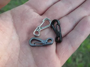 Mini Feder Karabiner Haken EDC Schlüsselanhänger Set, langlebig Metall Schnellhaken Clip.