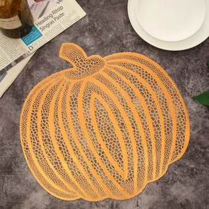 Set de table creux en PVC en forme de citrouille tapis de table doré pour déco cuisine 1p