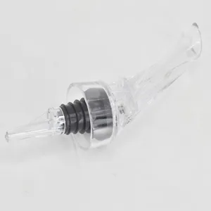 Clear acrylic wine pourer eagle beak aerator spout for red wine barware bottle accessory.