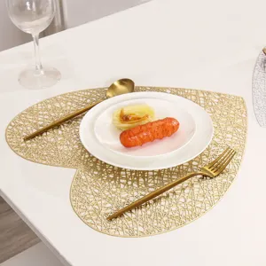Nordic Style Hollow PVC Heart Placemat Waterproof Non-Slip Heat Insulation Gold Table Mat
