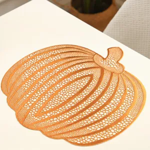 Set de table PVC creux en forme de citrouille dorée style nordique résistant à la chaleur