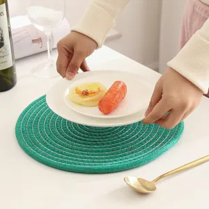 Ronde geweven placemat katoengraad hittebestendige mat groen keuken eettafel onderzetter