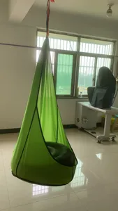 Sedia amaca altalena sensoriale portatile per bambini con cuscino gonfiabile verde