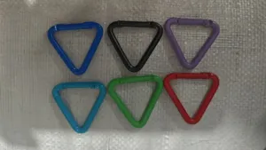 Moschettone triangolare colorato clip gancio per accessori di abbigliamento per bambini DIY